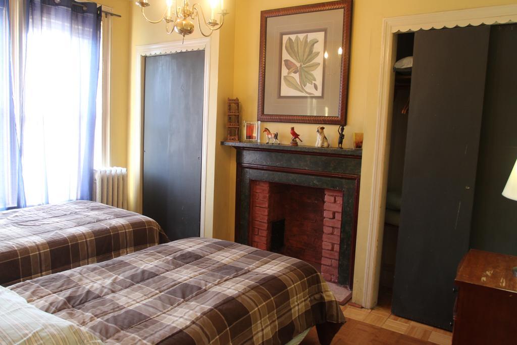 New York Homestay Нюарк Стая снимка